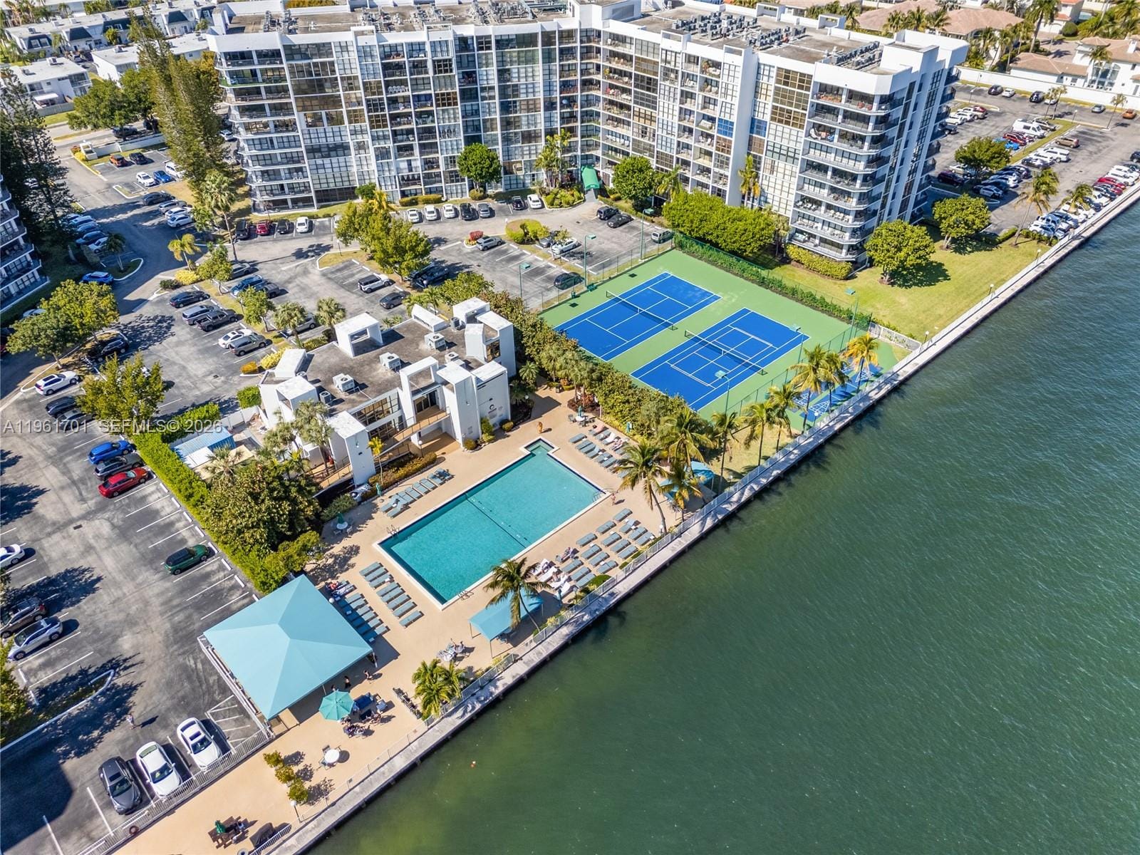 800 Parkview Drive 729, Hallandale Beach, FL 33009