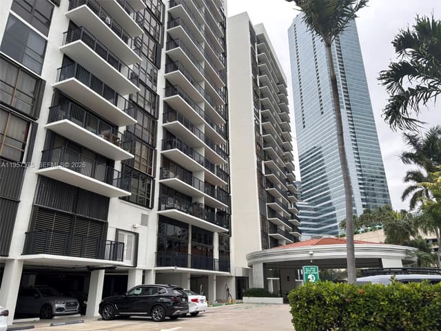 1450 Brickell Bay Drive 1609, sold in Costa Bella, Miami, FL