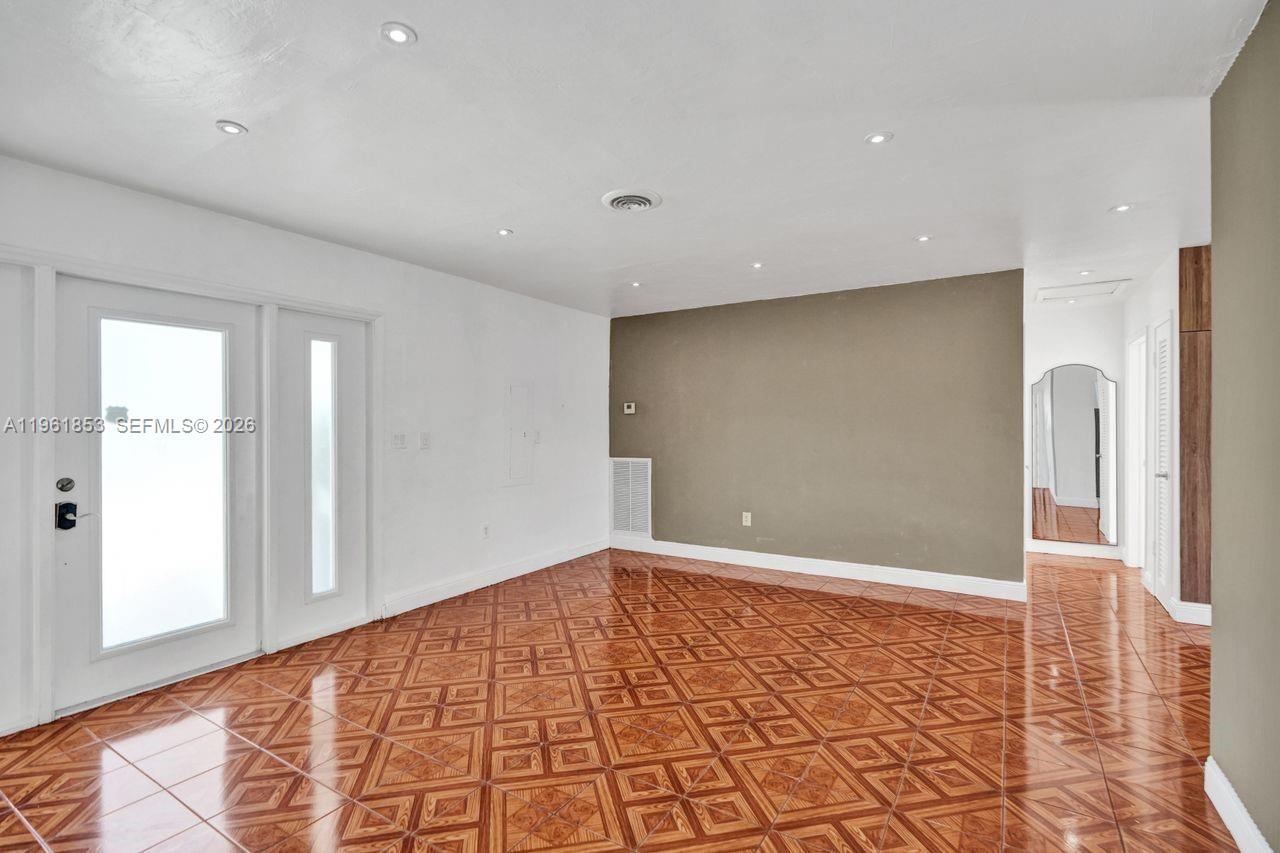 6617 Dahlia Drive — photo 12