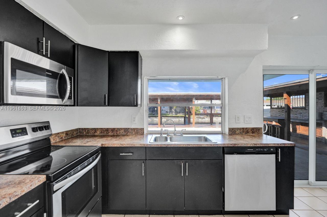 6617 Dahlia Drive — photo 5