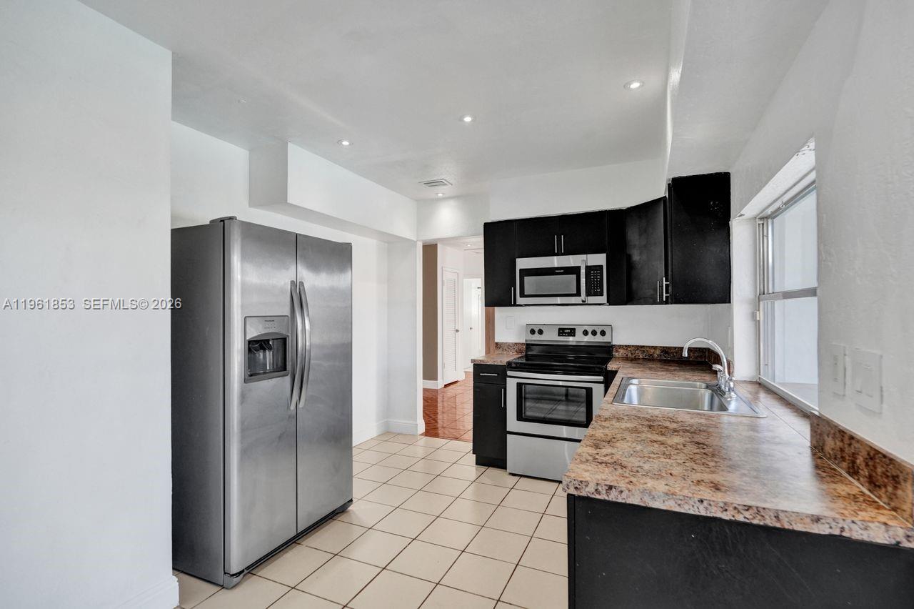 6617 Dahlia Drive — photo 8