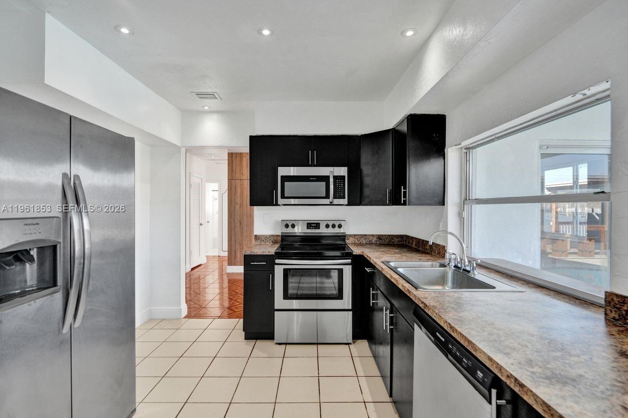 6617 Dahlia Drive — photo 9