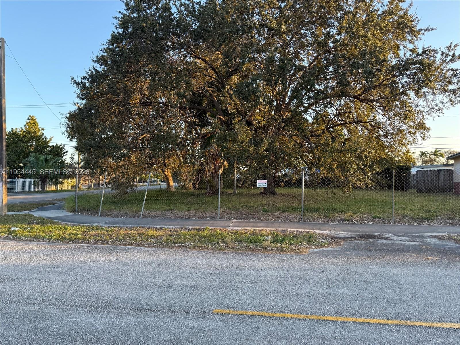 11450 SW 40th Street — photo 2