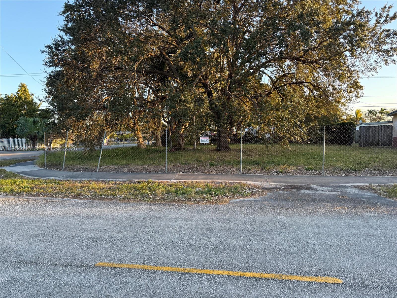 11450 SW 40th Street, Miami, FL 33165, Miami
