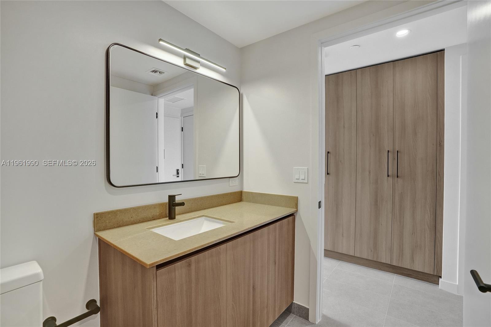 121 NE 5th Street 401B, Miami, FL 33132 photo 19