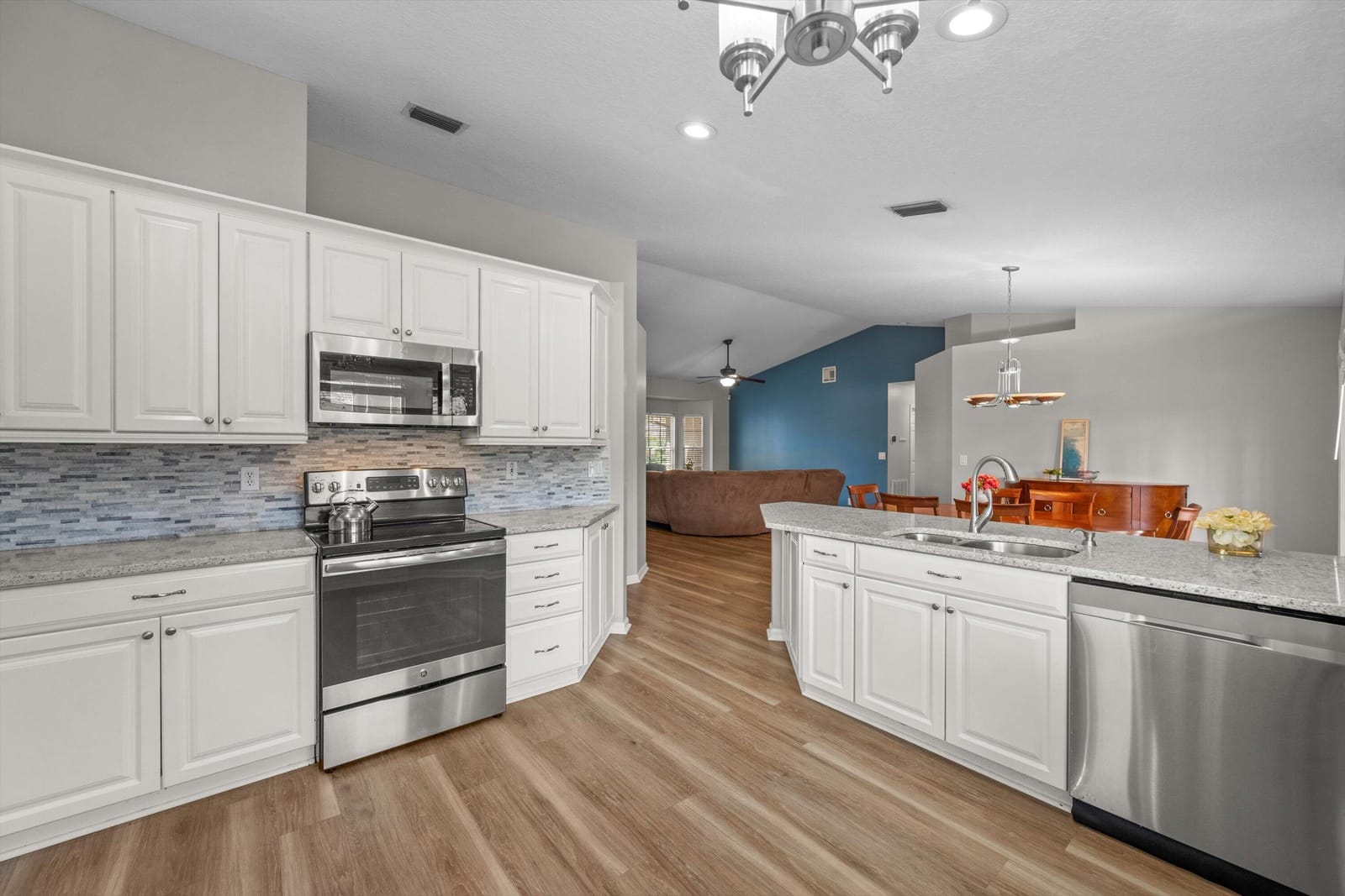 115 Silver Bell Crescent, Royal Palm Beach, FL 33411 photo 14