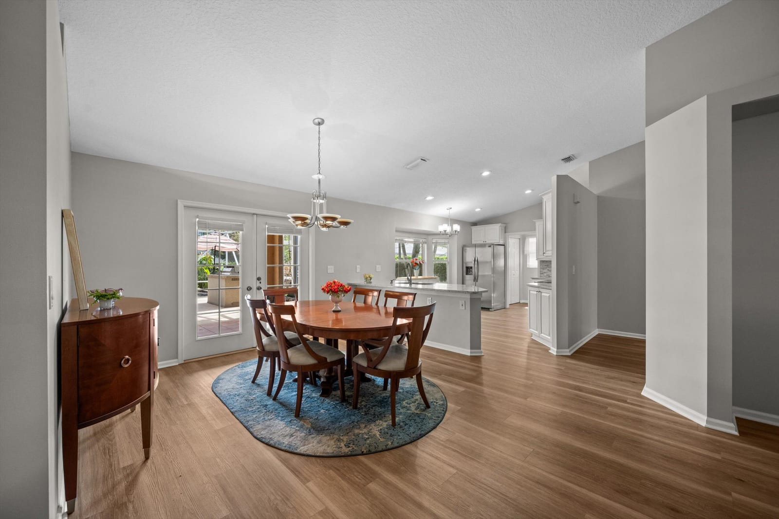 115 Silver Bell Crescent — photo 8