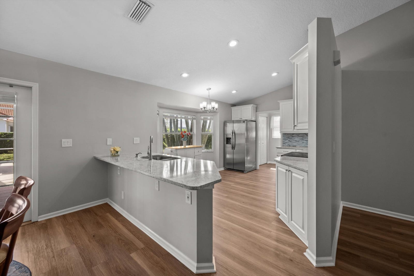 115 Silver Bell Crescent — photo 10