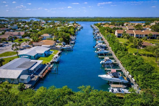 3206 S Lakeview Circle 1101, sold in The Sands Section 1 Condominium, Hutchinson Island, FL