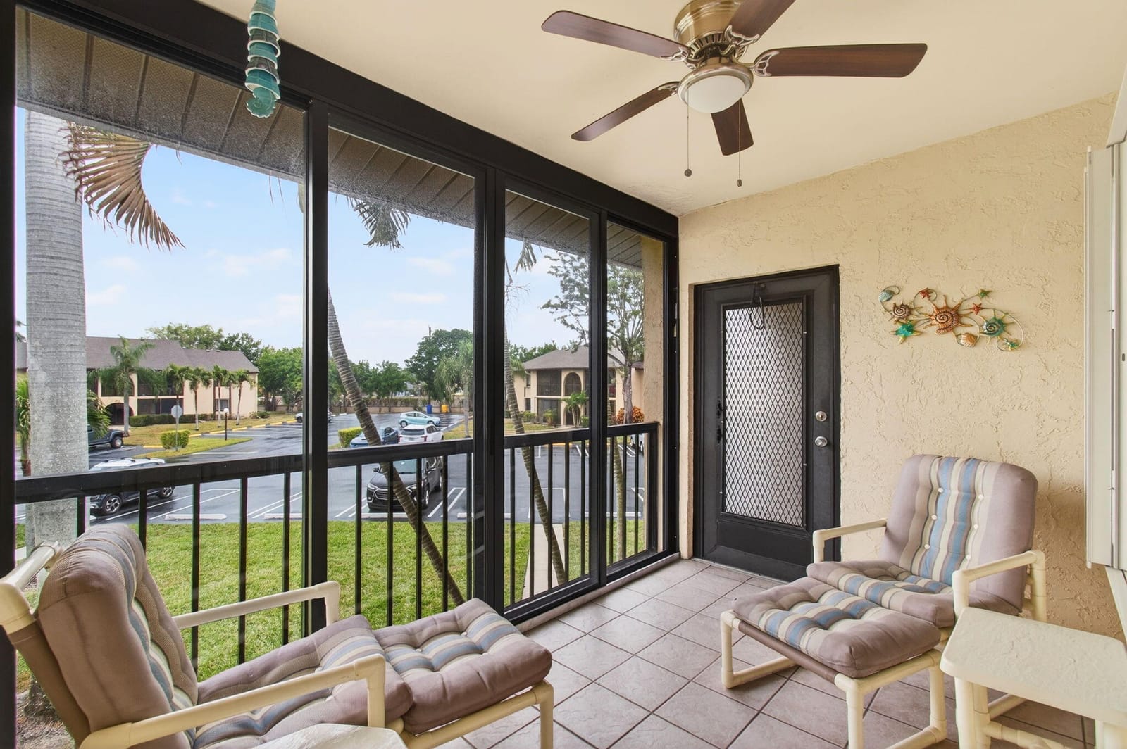 405 Pine Glen Lane D-2, Greenacres, FL 33463 photo 3