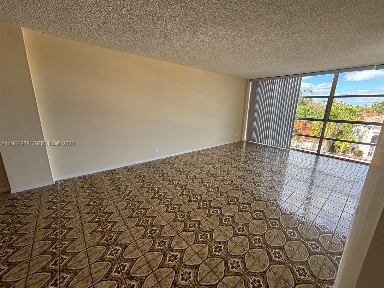 2001 Atlantic Shores Boulevard 409, Hallandale Beach, FL 33009 photo 17