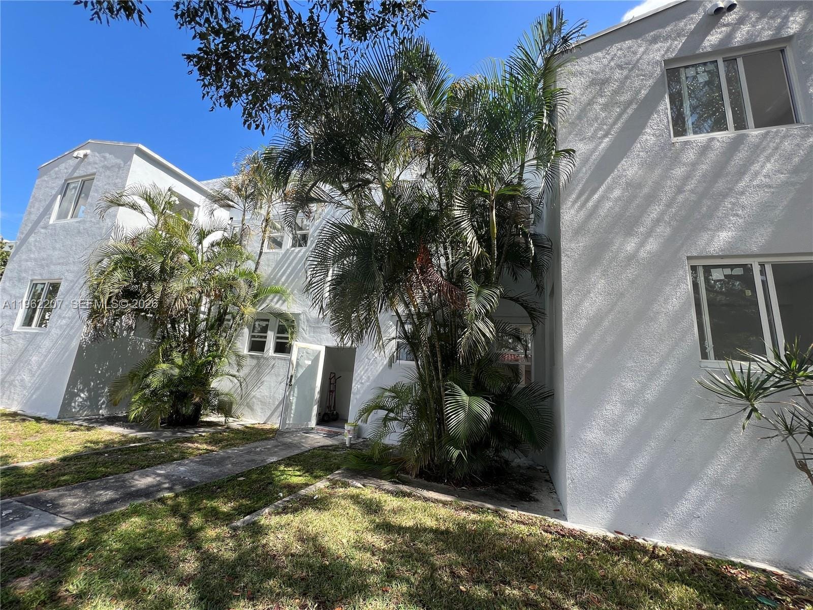 1015 S 17th Avenue 8 — photo 12