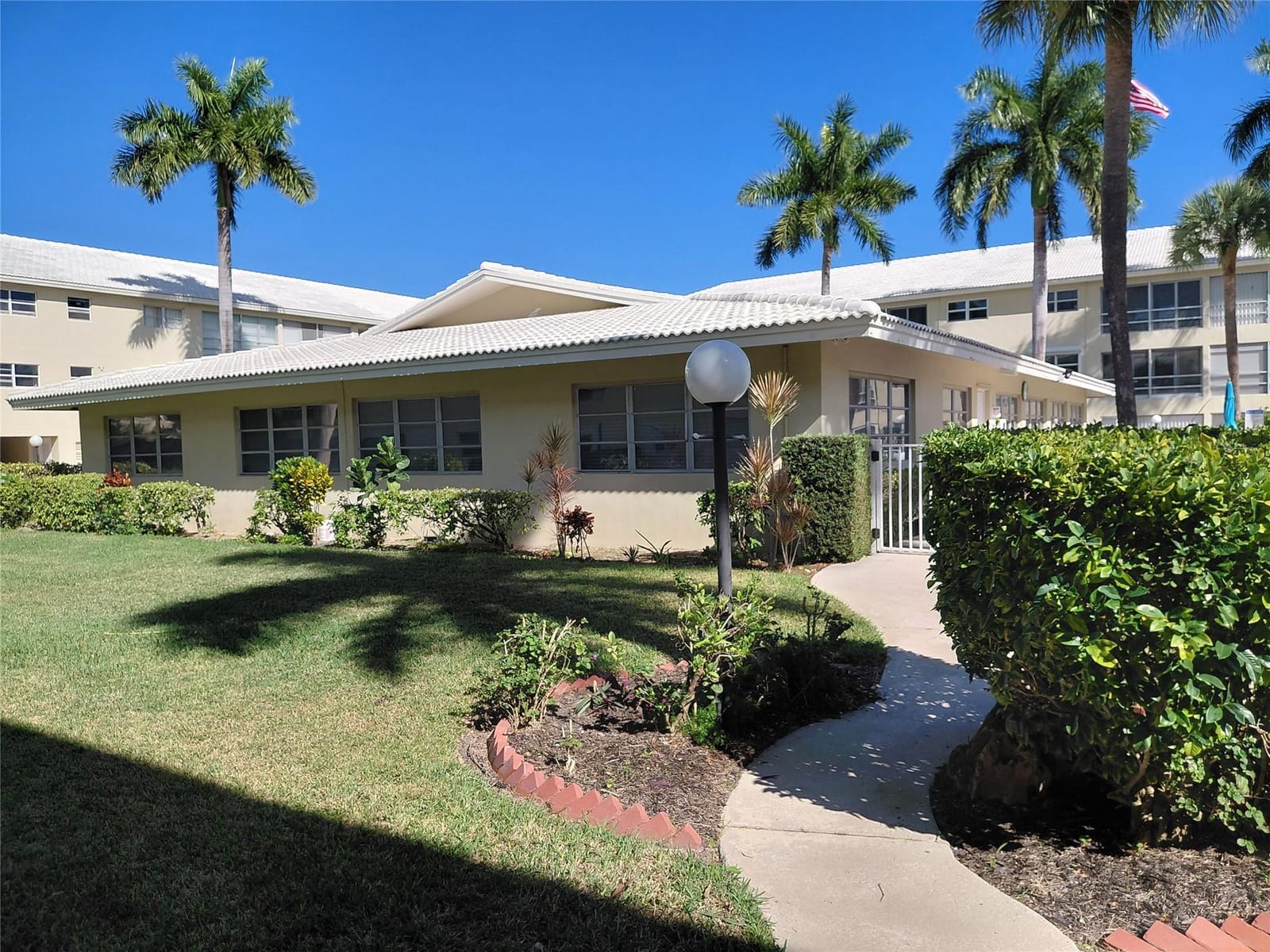 1951 NE 39th Street 127, Lighthouse Point, FL 33064 photo 29