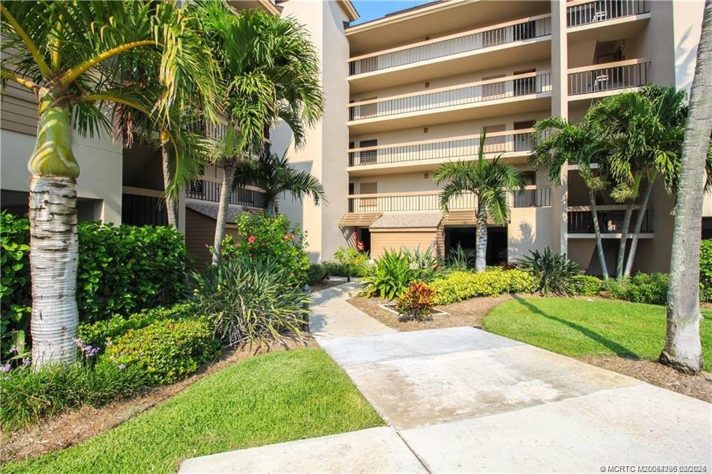 2641 NE Ocean Boulevard 101, Stuart, FL 34996 photo 2