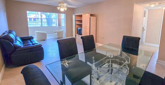 3140 Holiday Springs Boulevard 9-101, Margate, FL 33063
