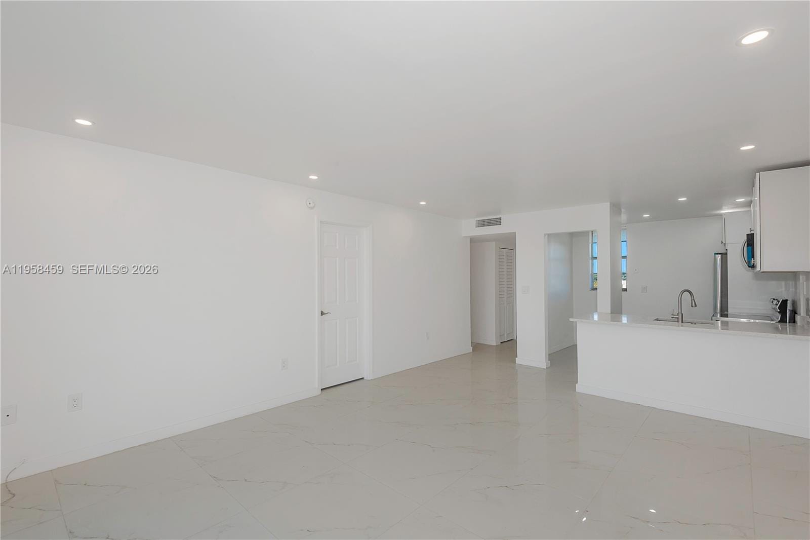2851 Leonard Drive J405, Aventura, FL 33160 photo 14