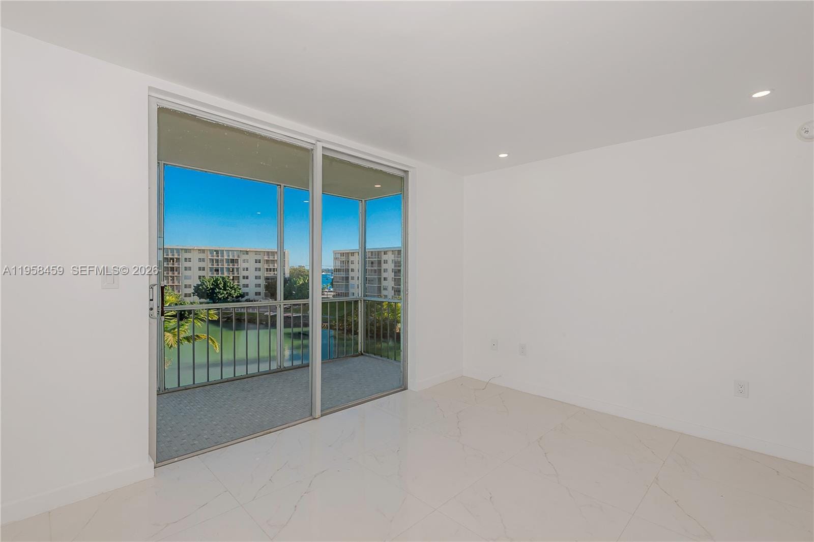 2851 Leonard Drive J405, Aventura, FL 33160 photo 18