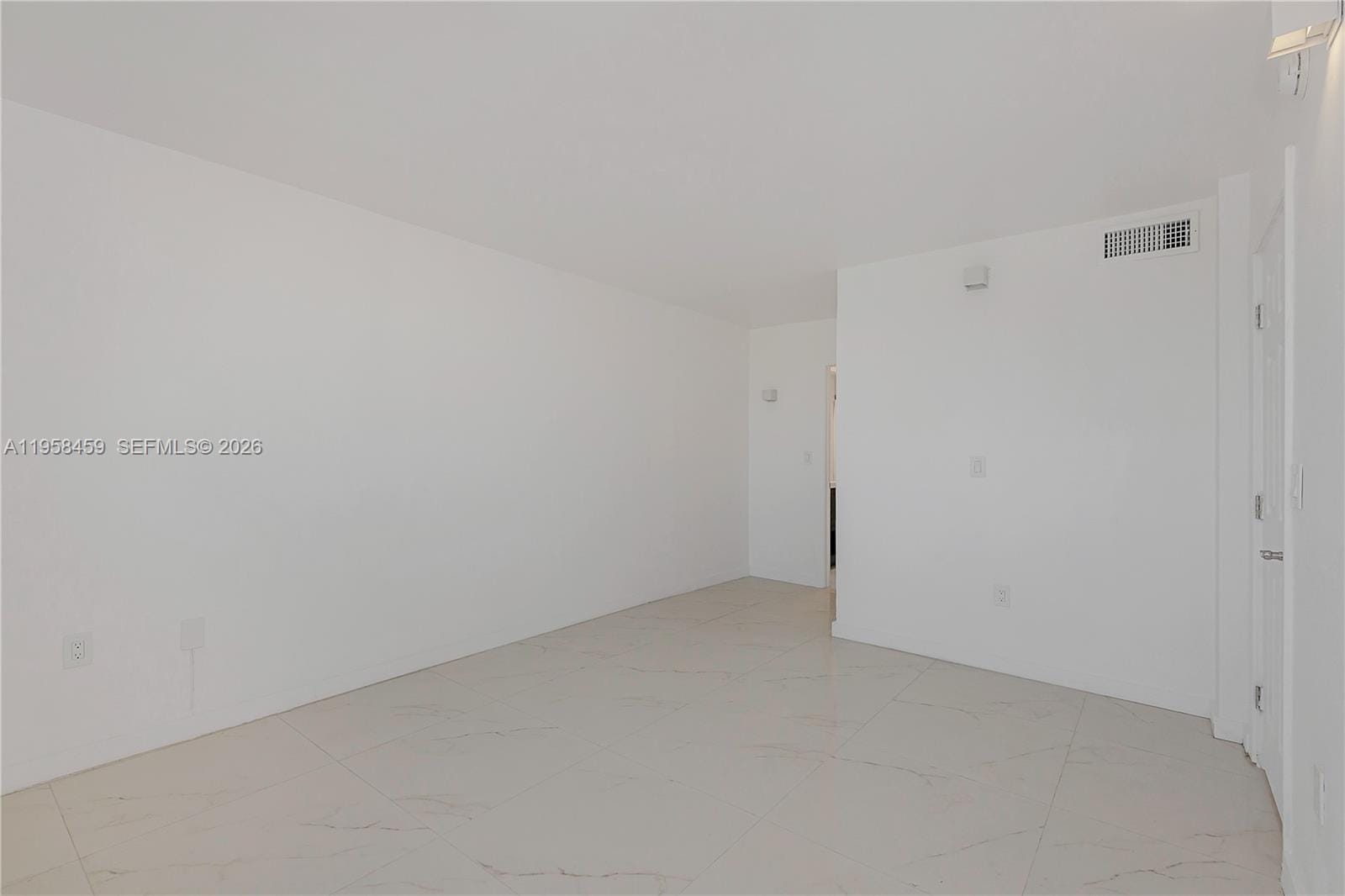 2851 Leonard Drive J405, Aventura, FL 33160 photo 22