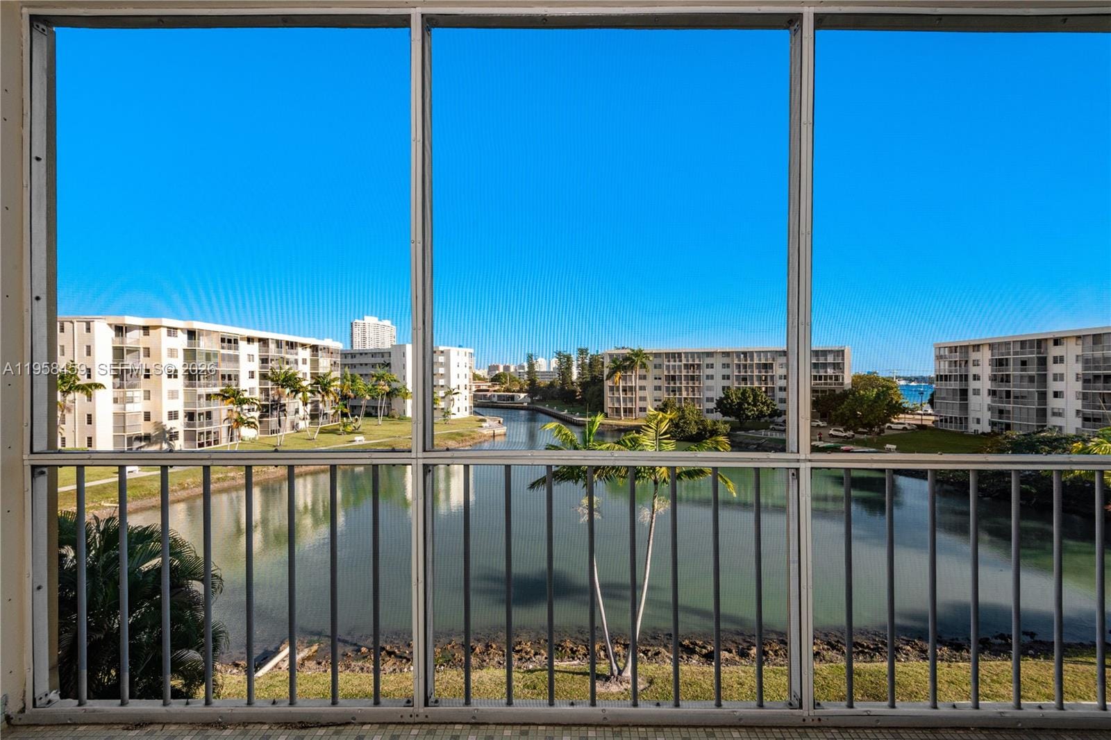 2851 Leonard Drive J405 — photo 5