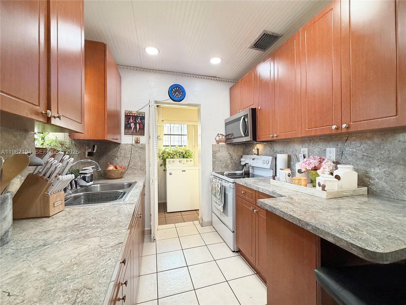 8891 SW 28th Street, Miami, FL 33165 photo 8