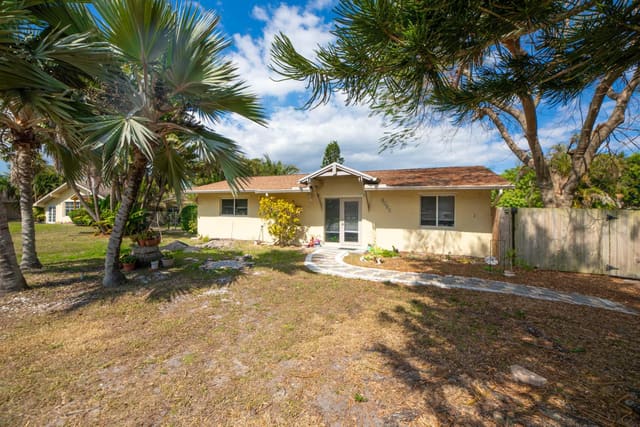 4605 Frances Drive, sold in Kingsland Pines, Delray Beach, FL