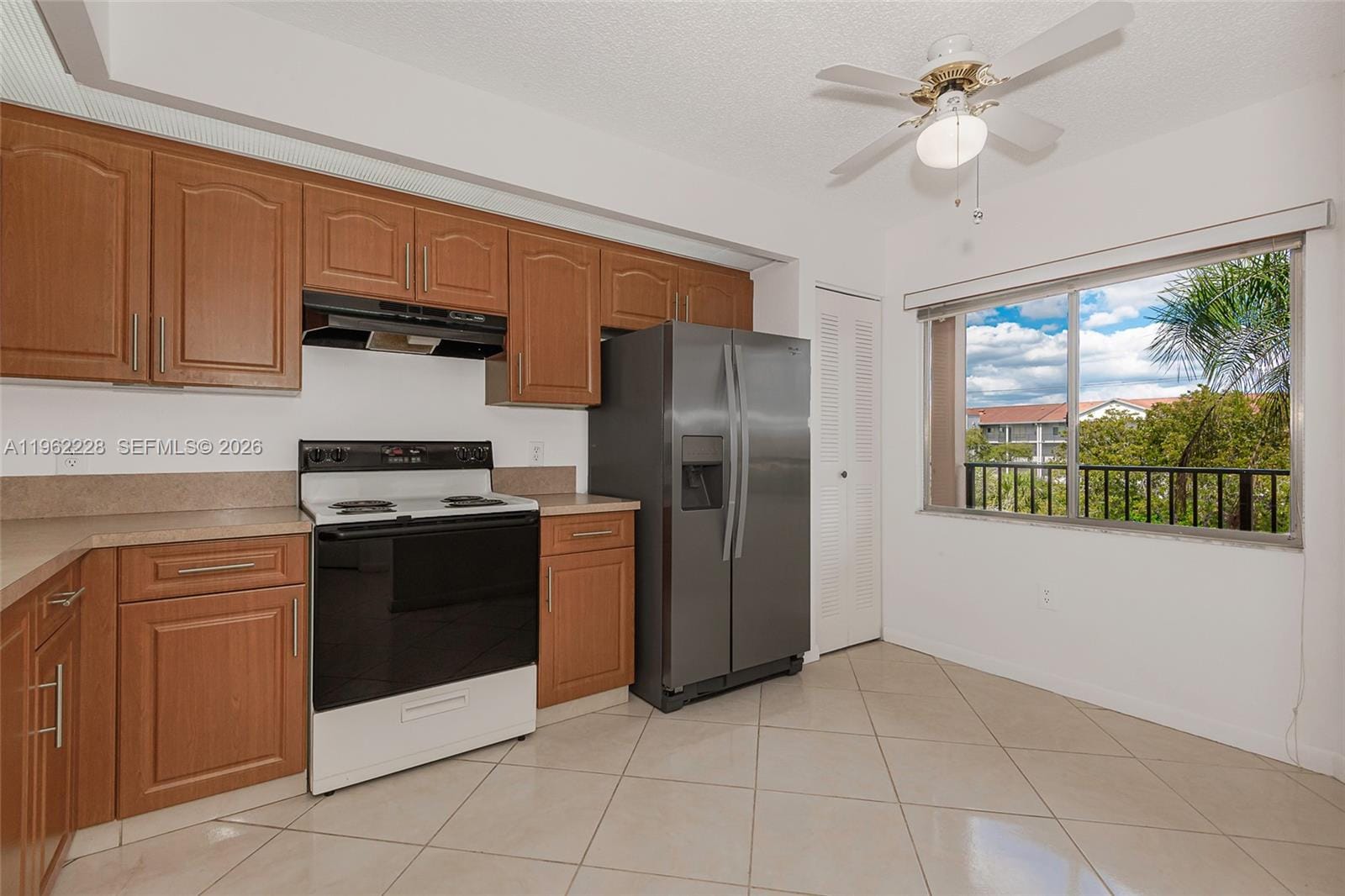 12550 SW 15th Street 302E — photo 6