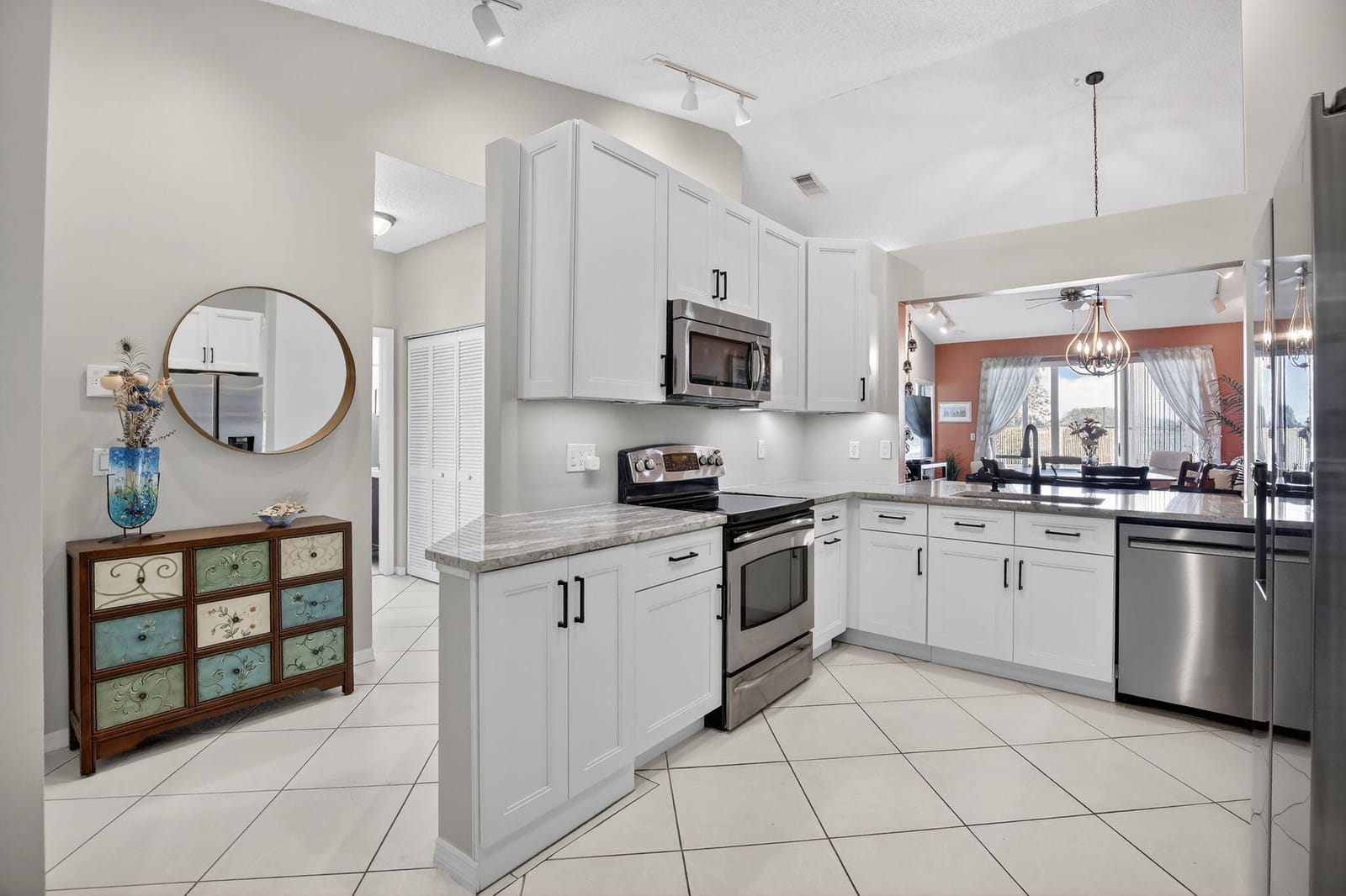 2491 Aragon Boulevard 1 — photo 4