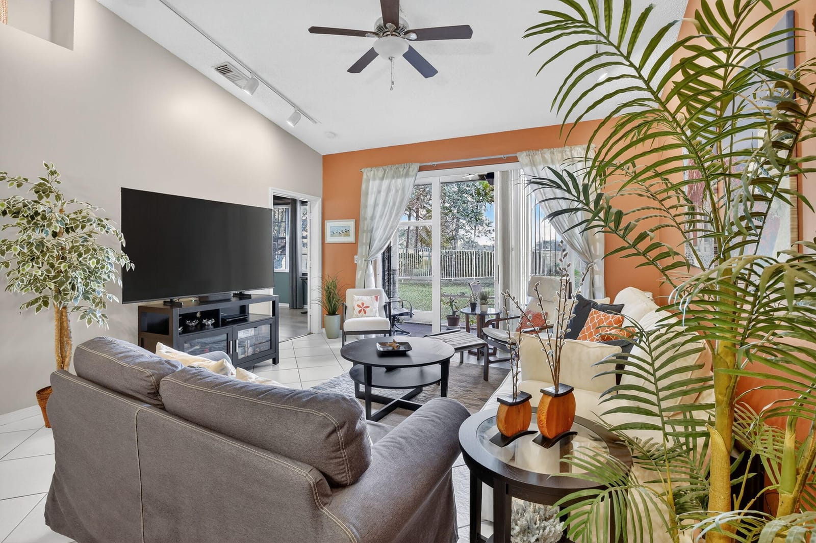 2491 Aragon Boulevard 1 — photo 8