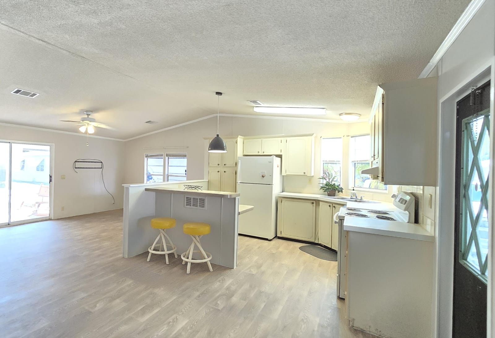 5680 Hemingway Court 15 — photo 3