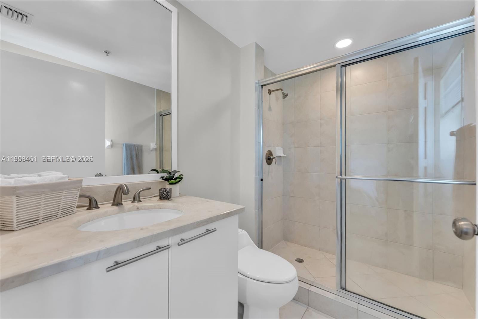 14951 Royal Oaks Lane 2201, North Miami, FL 33181 photo 15