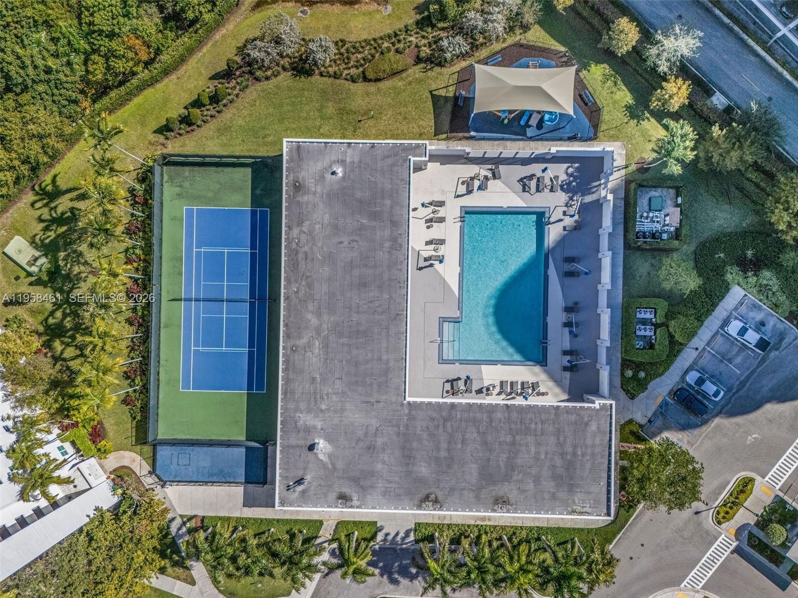 14951 Royal Oaks Lane 2201, North Miami, FL 33181 photo 20
