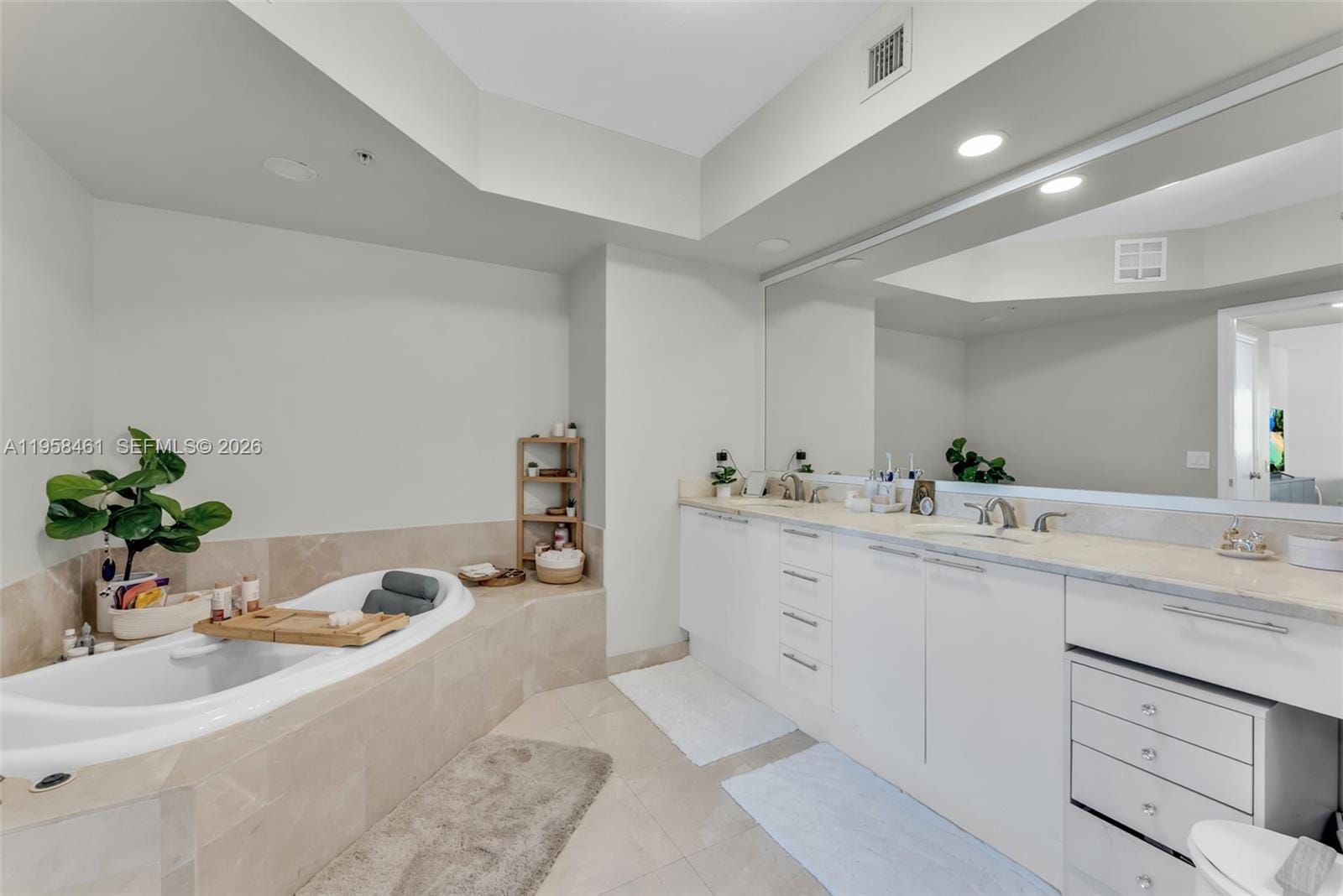 14951 Royal Oaks Lane 2201 — photo 9