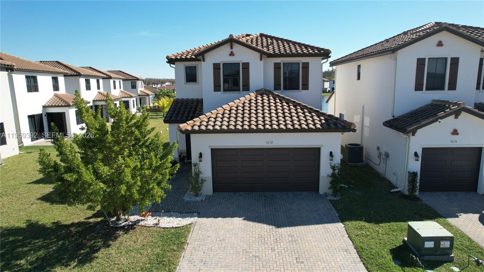 5632 Cerva Lane — photo 4