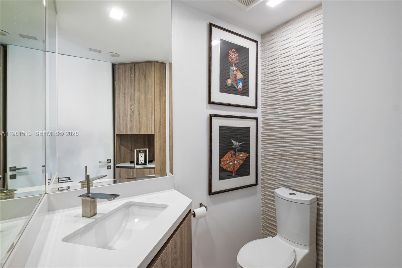 1000 Venetian Way 403, Miami Beach, FL 33139 photo 17
