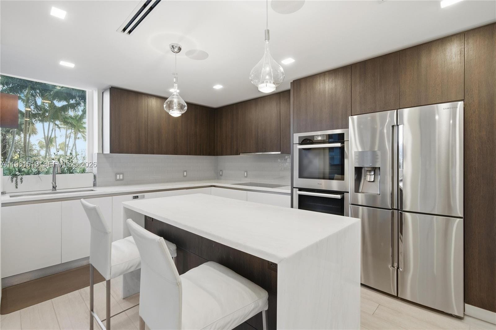 1000 Venetian Way 403 — photo 6