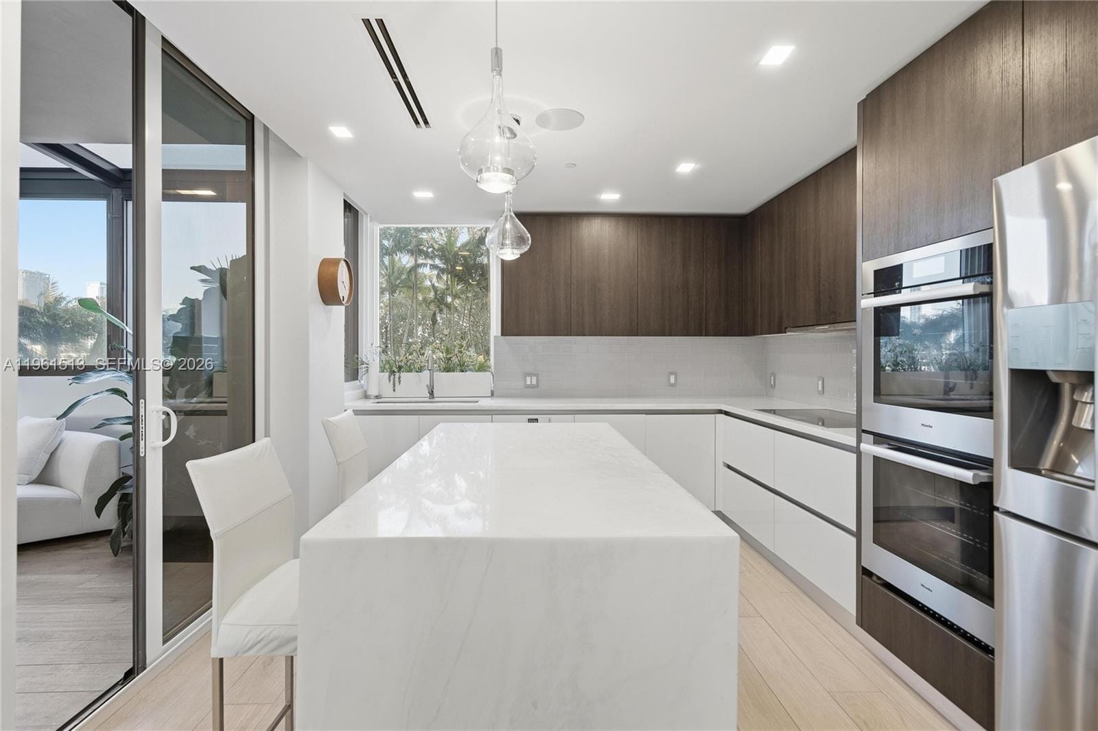 1000 Venetian Way 403 — photo 7