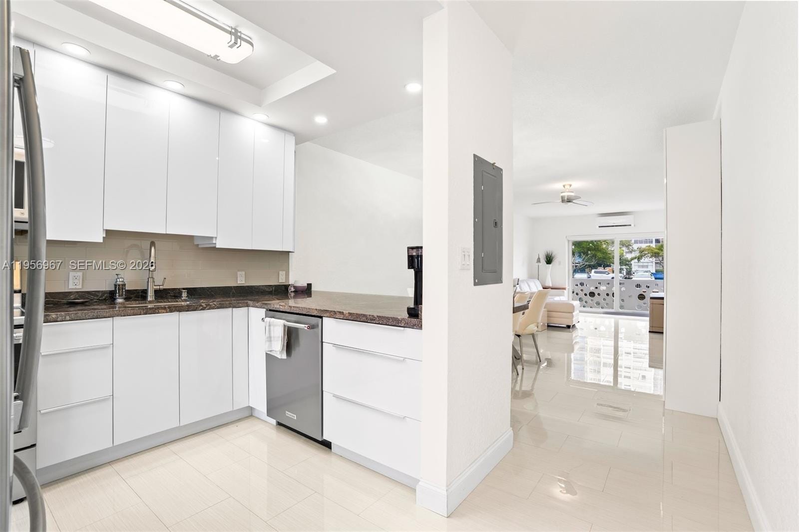 2500 Diana Drive 104 — photo 7