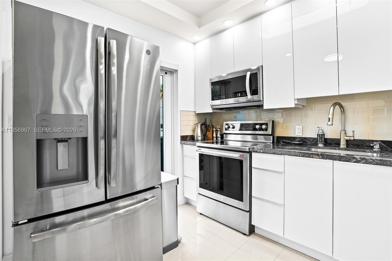 2500 Diana Drive 104 — photo 8