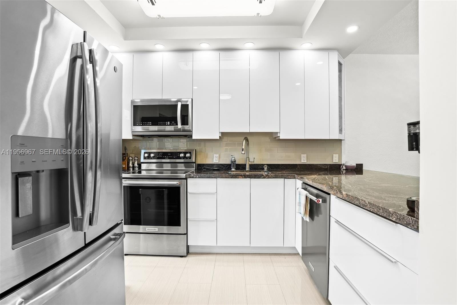 2500 Diana Drive 104 — photo 9