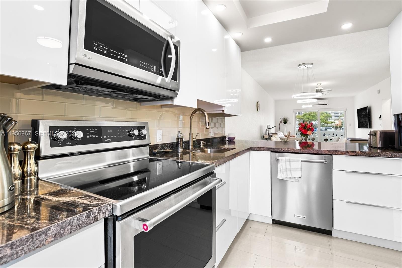 2500 Diana Drive 104 — photo 10