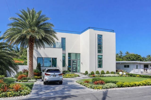 2421 NE 201st Street, County Squire Estates, Miami, FL