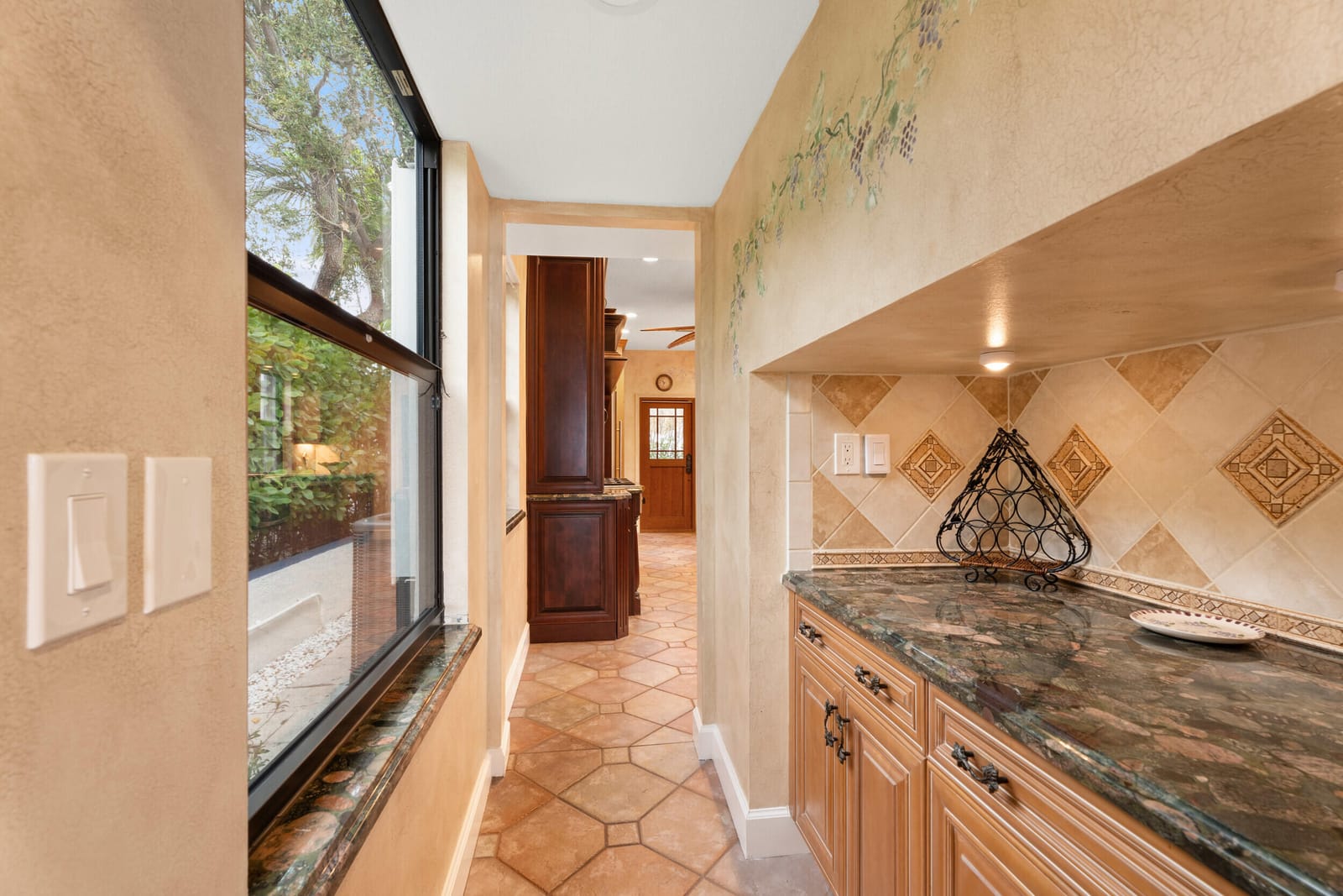 114 S Lake Drive, Lantana, FL 33462 photo 17