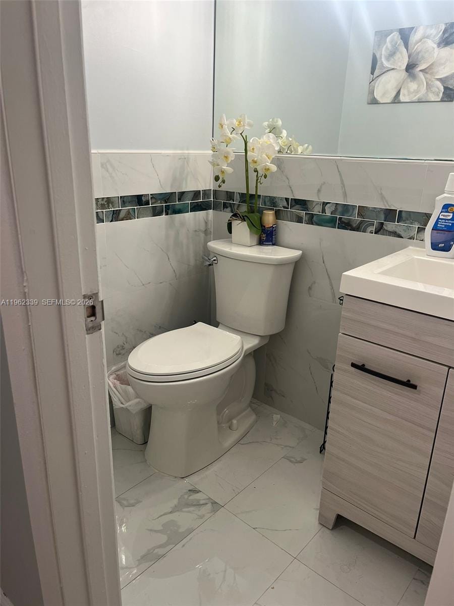 35 Camden B, West Palm Beach, FL 33417 photo 14