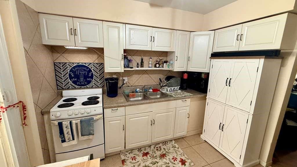 280 NE 40th Court, Oakland Park, FL 33334 photo 16