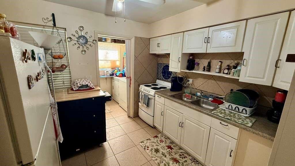 280 NE 40th Court, Oakland Park, FL 33334 photo 18