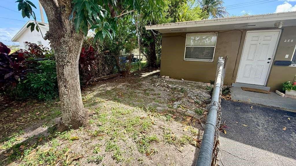 280 NE 40th Court, Oakland Park, FL 33334 photo 21
