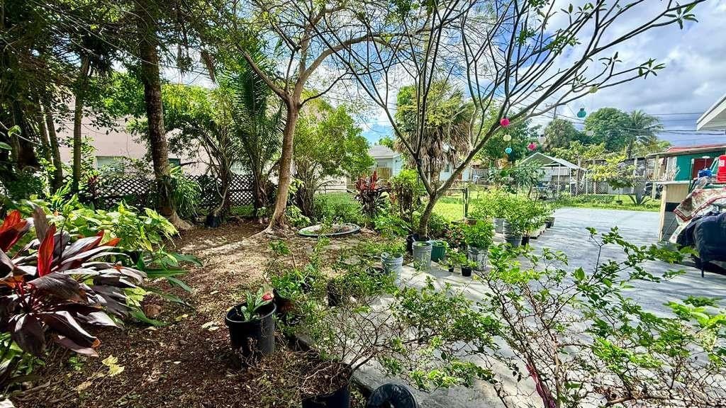 280 NE 40th Court, Oakland Park, FL 33334 photo 23