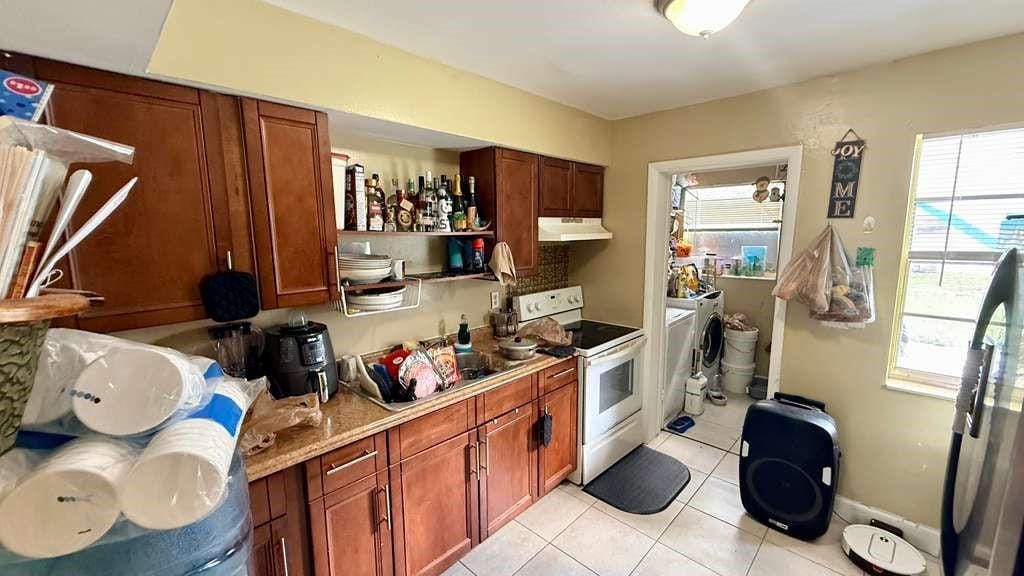 280 NE 40th Court — photo 8