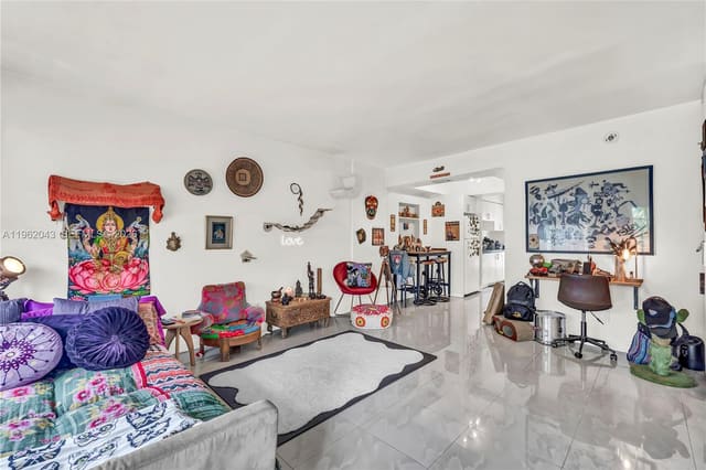 8550 Byron Avenue 2H, Miami Beach, FL 33141