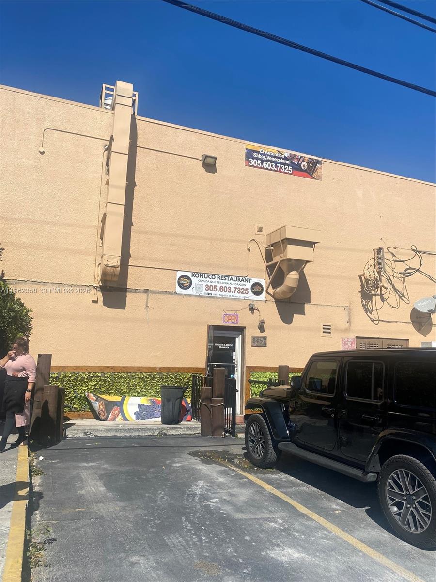 8457 NW 61th Street, Doral, FL 33166, Doral
